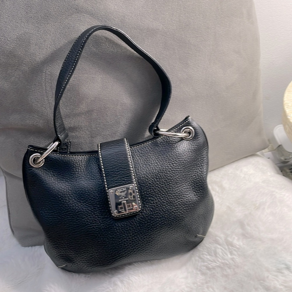 Mcm leather bag in great condition no call outs.